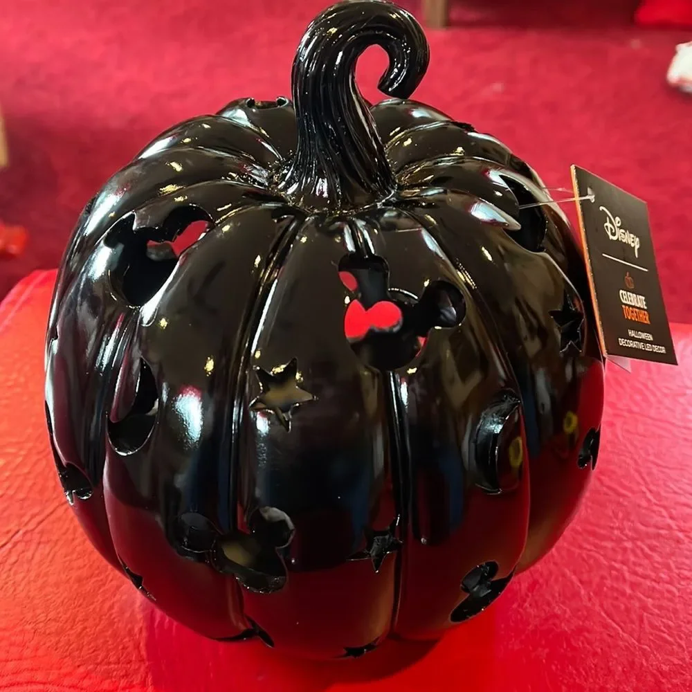 NWT Disney Mickey Mouse LED Pumpkin